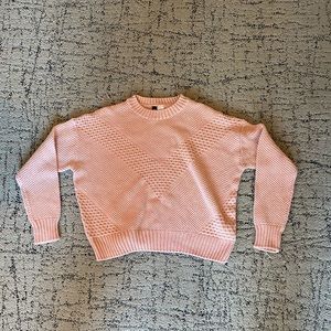 Women’s pink H&M crew neck sweater